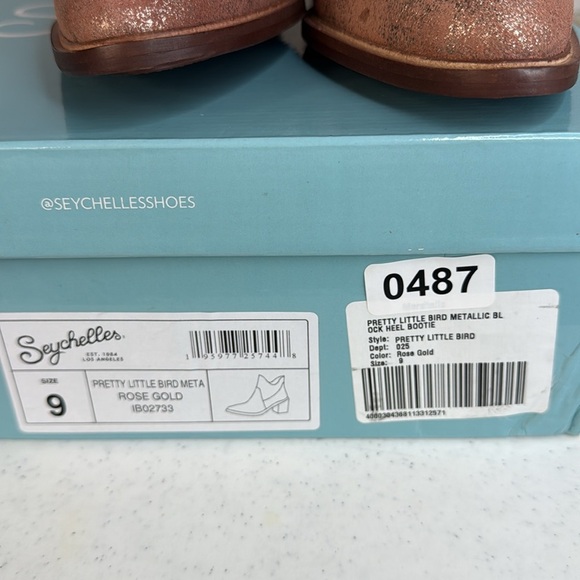 Seychelles Women's Pretty Little Bird Fashion Boots Sz 9 Rose Gold - Picture 11 of 13